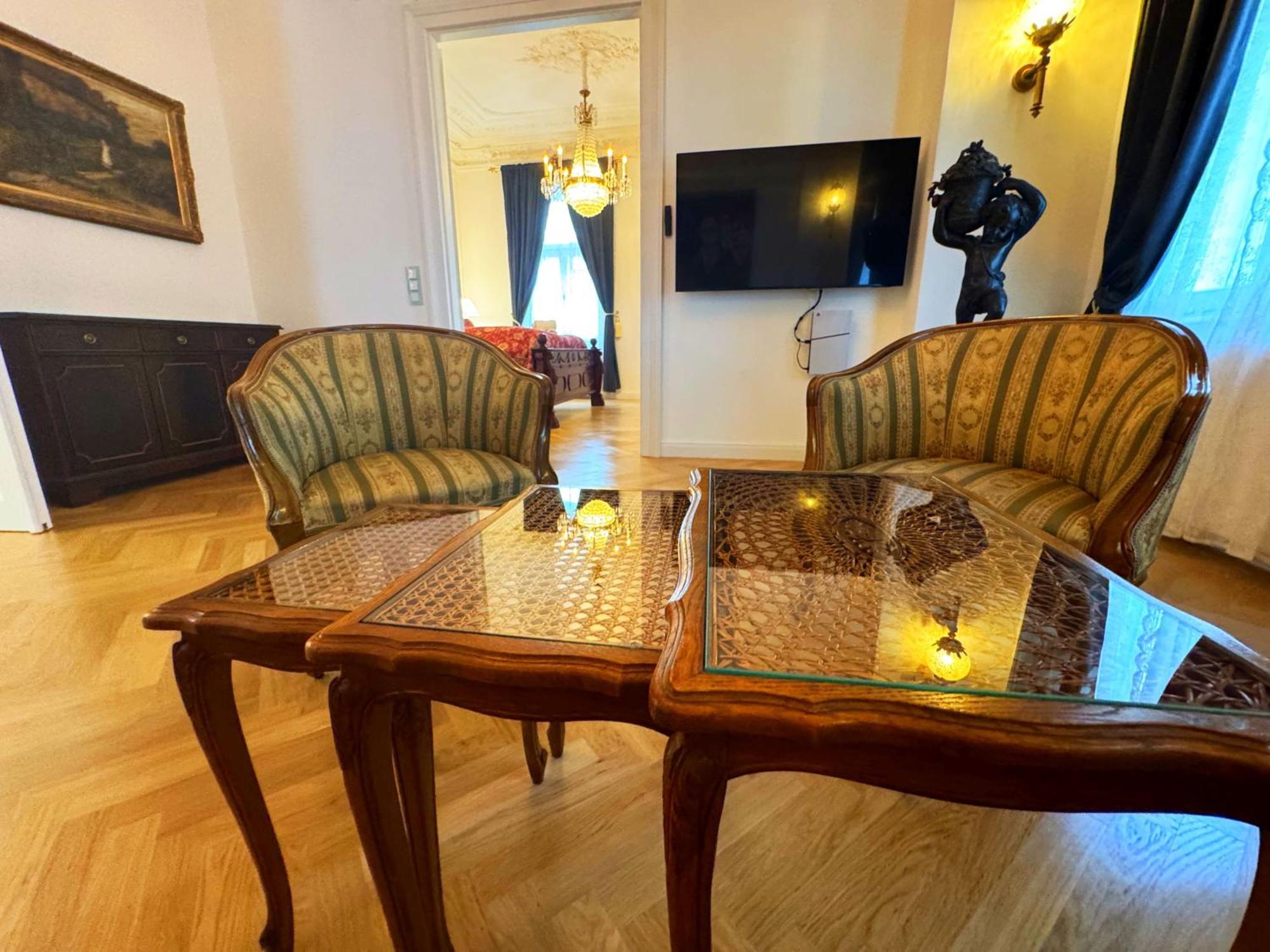 7Th Heaven Vienna Center Apartments ภายนอก รูปภาพ