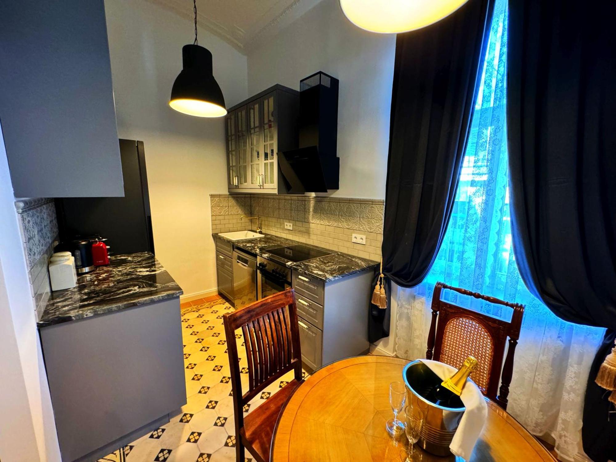 7Th Heaven Vienna Center Apartments ภายนอก รูปภาพ