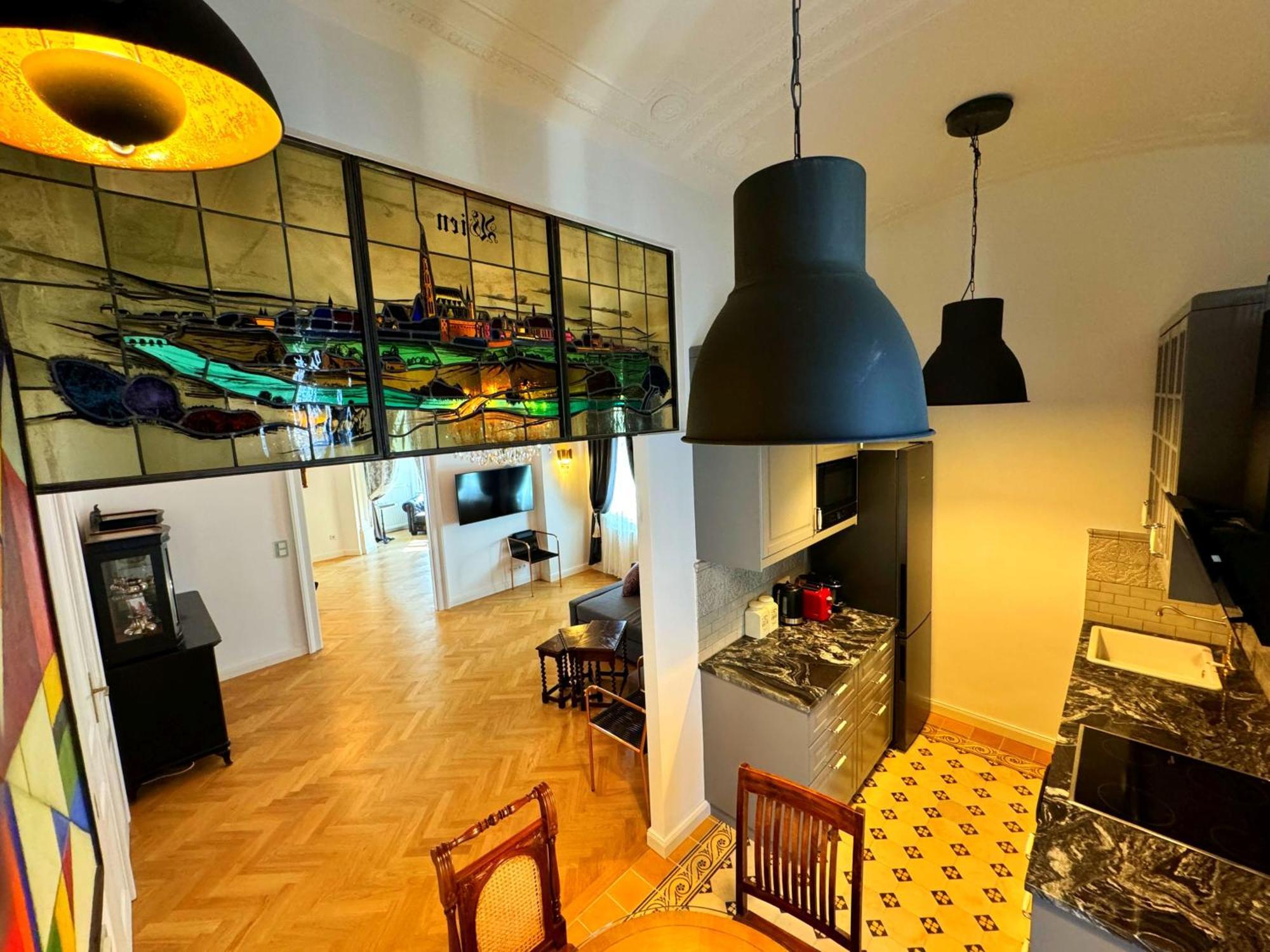 7Th Heaven Vienna Center Apartments ภายนอก รูปภาพ