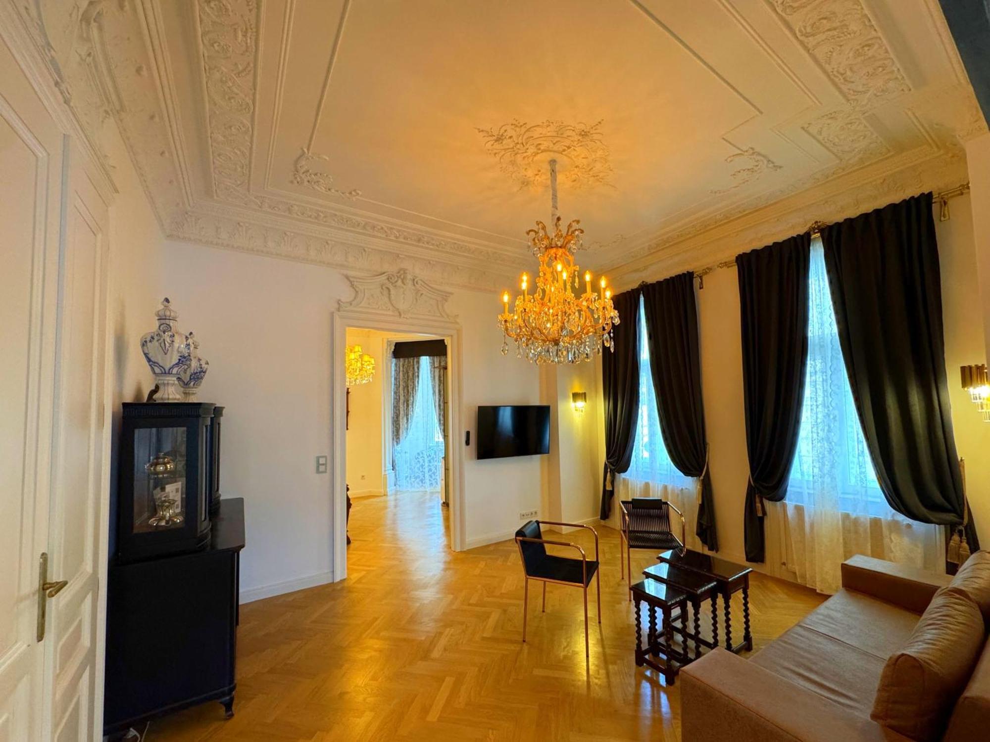 7Th Heaven Vienna Center Apartments ภายนอก รูปภาพ